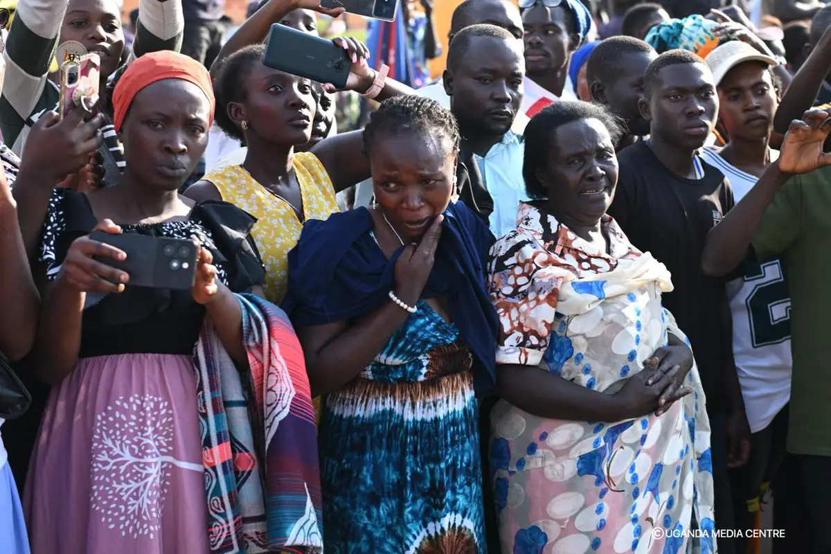 MOURNING CROWD MOURNING CROWD
